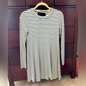 Love sleeve mini dress - black and white stripes